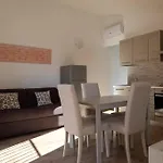 Elegante Rifugio Con 1 Da Letto 4 Adulti Wi-fi Netflix オルビア