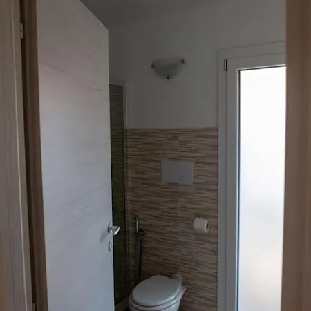 Elegante Rifugio Con 1 Da Letto 4 Adulti Wi-fi Netflix Apartamento *