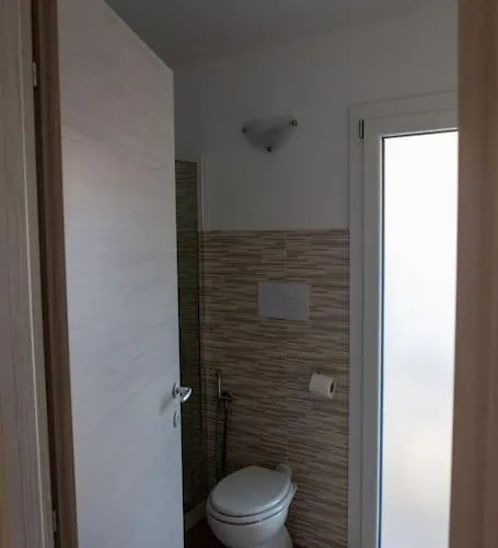 Elegante Rifugio Con 1 Da Letto 4 Adulti Wi-fi Netflix Apartamento *